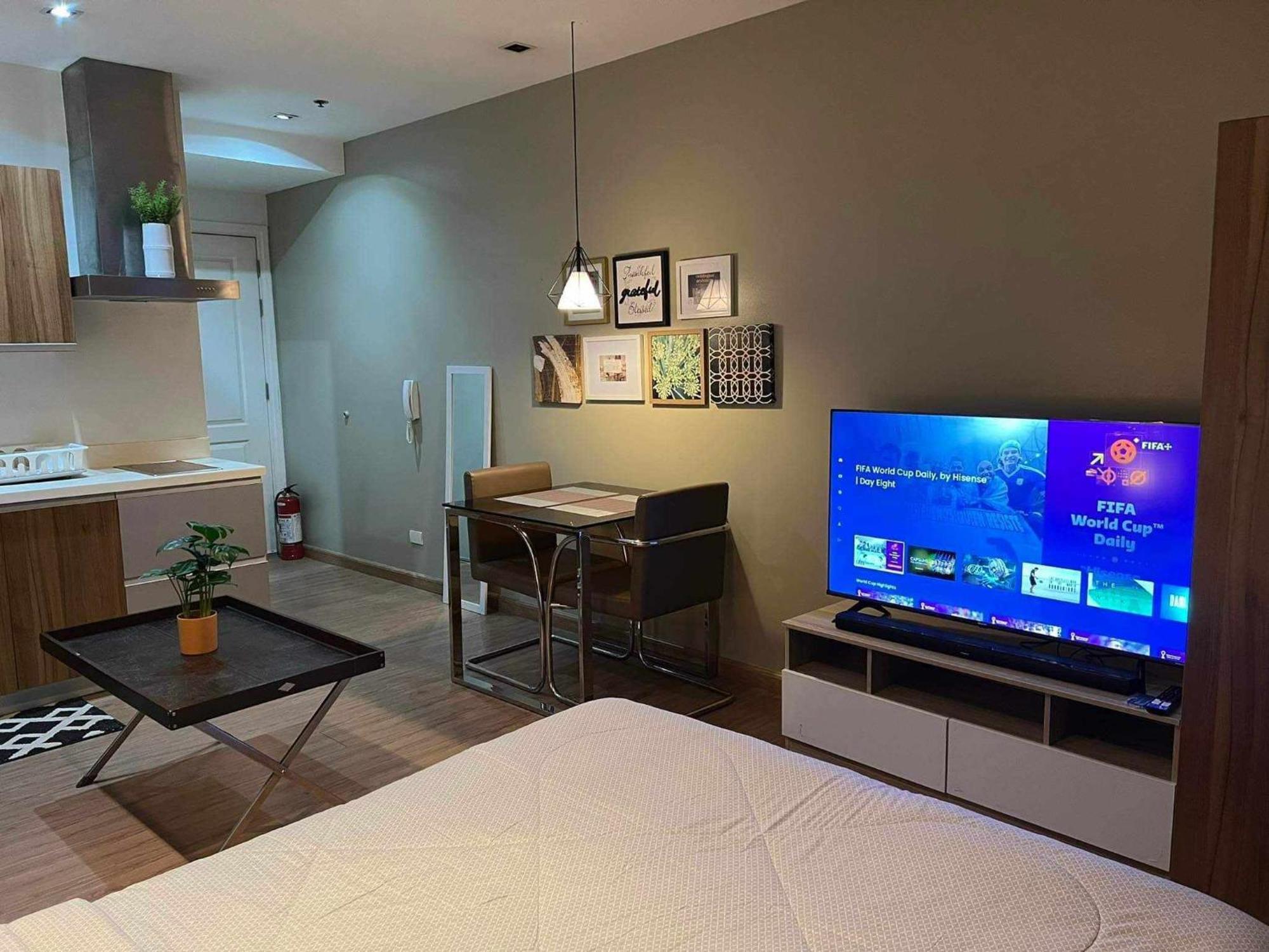 Gramercy Residences Makati City Екстер'єр фото