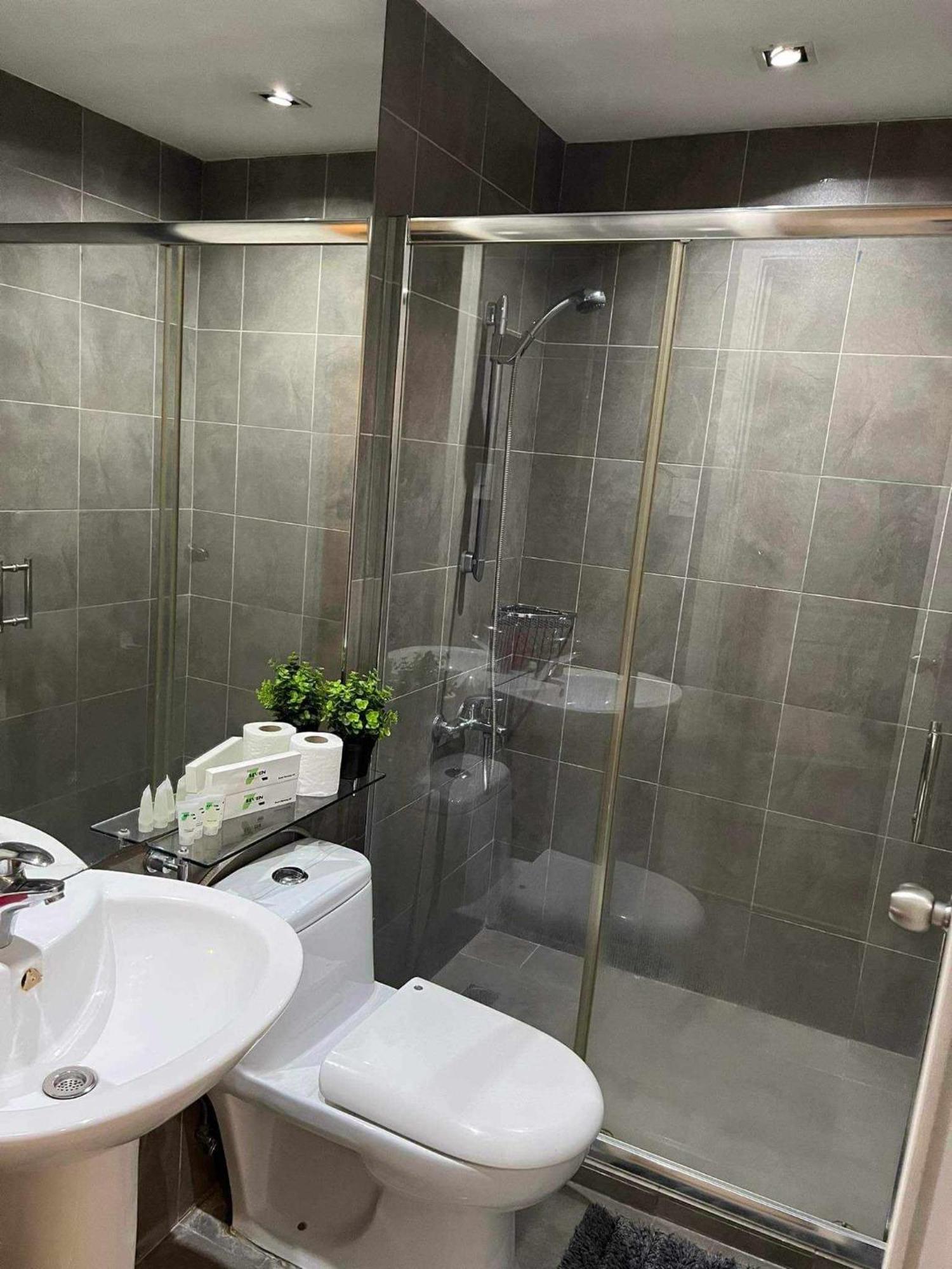 Gramercy Residences Makati City Екстер'єр фото